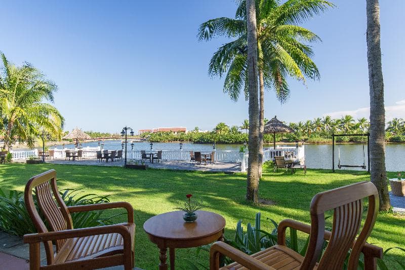 River Beach Resort photo 1