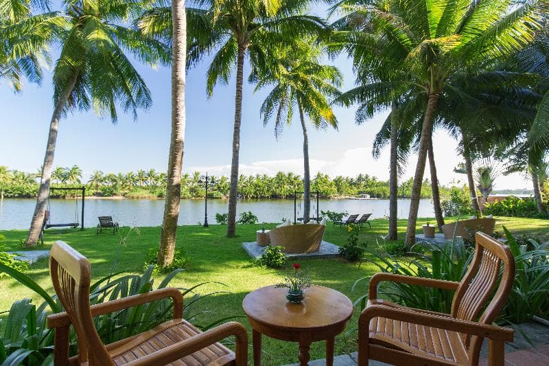 River Beach Resort 3