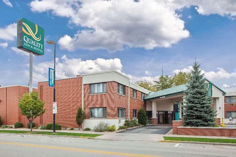 Quality Inn & Suites Downtown photo 1