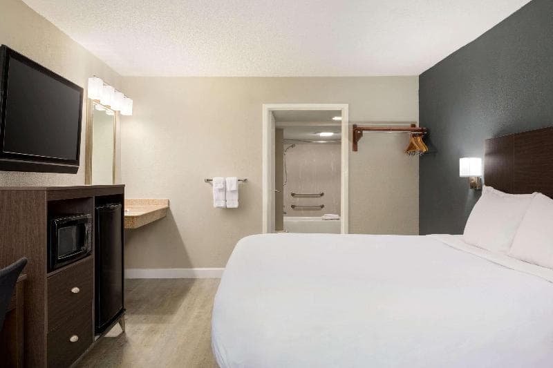 Baymont by Wyndham Wilmington 3