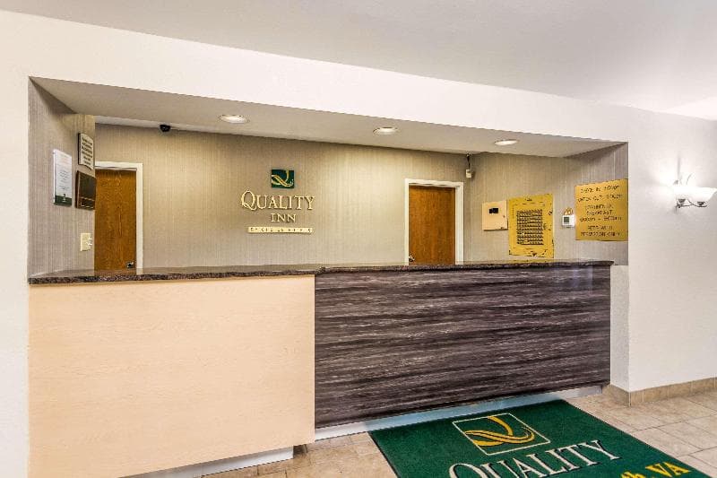 Quality Inn Petersburg 5