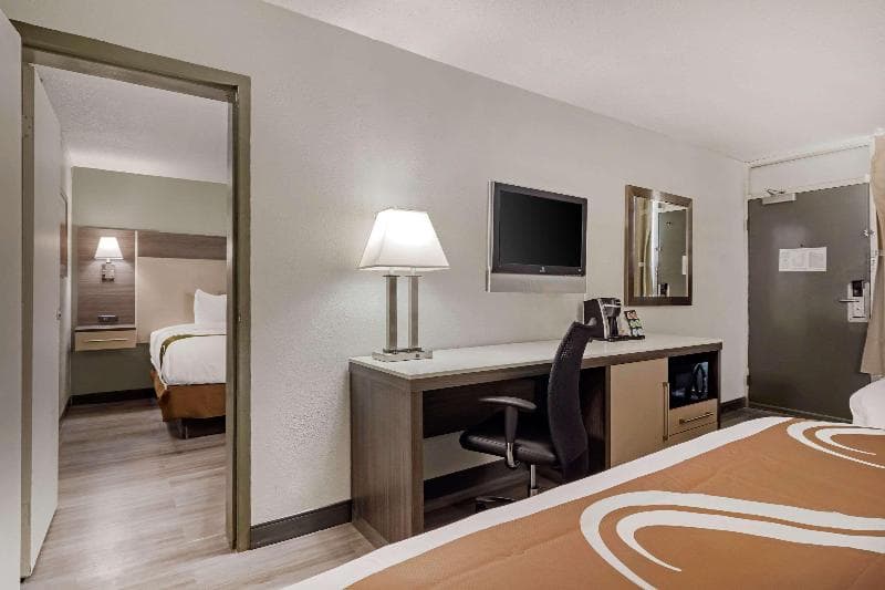 Quality Inn & Suites Cartersville photo 1