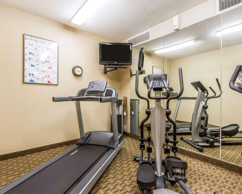 Mainstay Suites Brentwood 5