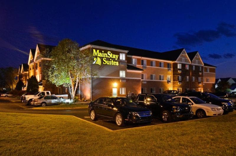 Mainstay Suites 3