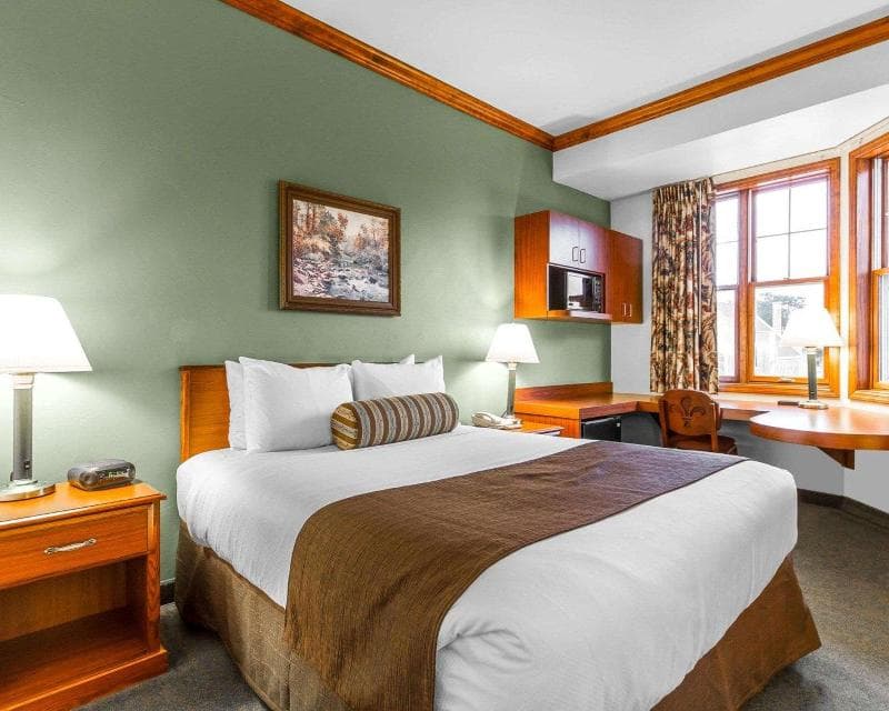 Kress Inn Clarion Collection 2