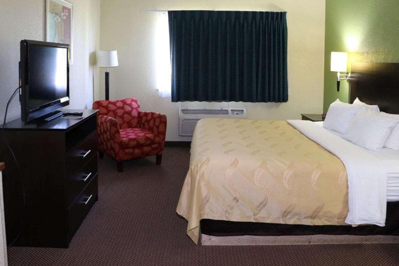 Quality Inn East photo 1