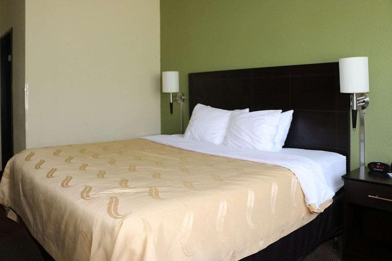 Quality Inn East 2