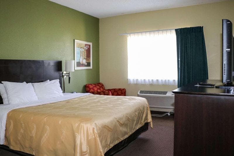 Quality Inn East 5