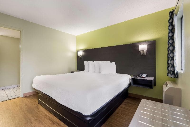 SureStay Hotel by Best Western Columbus Downtown 4
