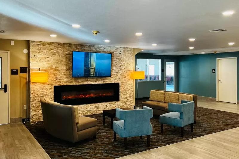 Sleep Inn & Suites 5