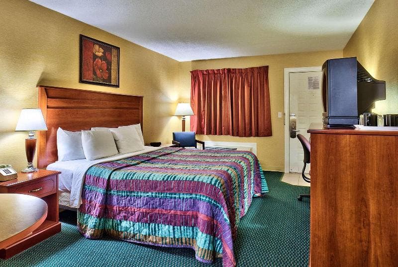 Casco Bay Hotel 3