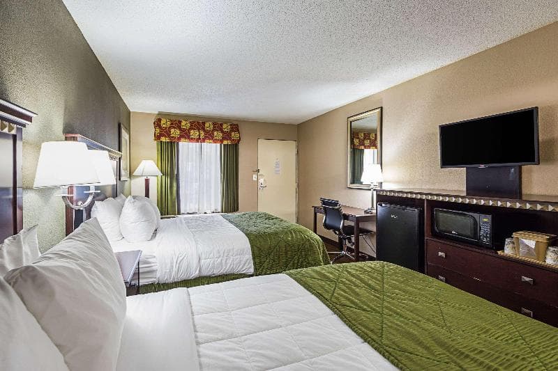 Quality Inn & Suites Greenville - Haywood Mall 3
