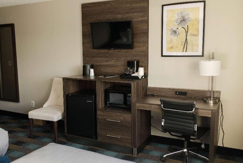 Travelodge by Wyndham Escanaba 4