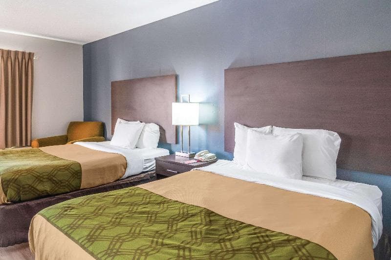 SureStay Hotel by Best Western Brunswick 4
