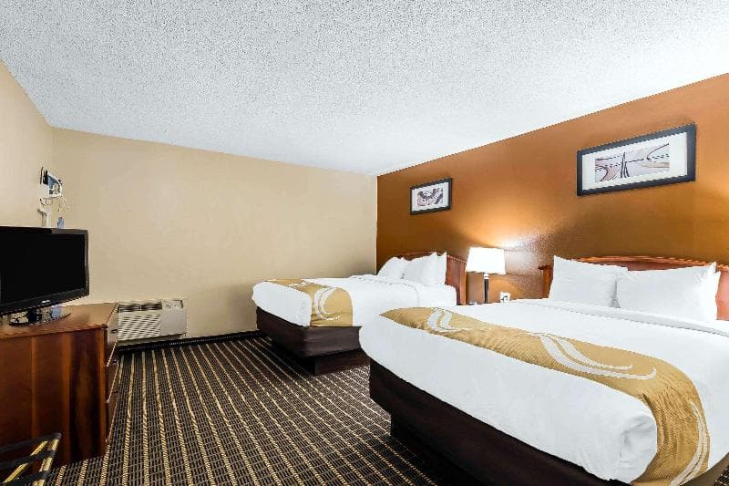Quality Inn And Suites Sevierville - Pigeon Forge 2