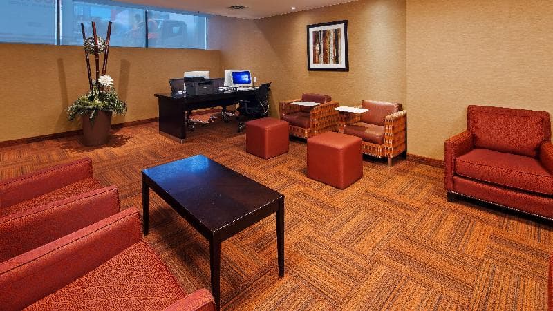 Best Western Plus Montreal Downtown-Hotel Europa 5
