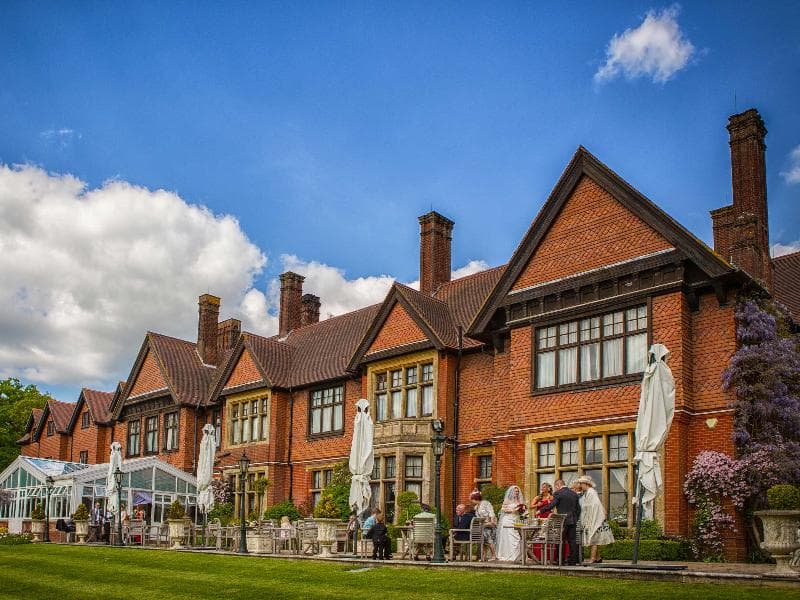 Stanhill Court photo 1
