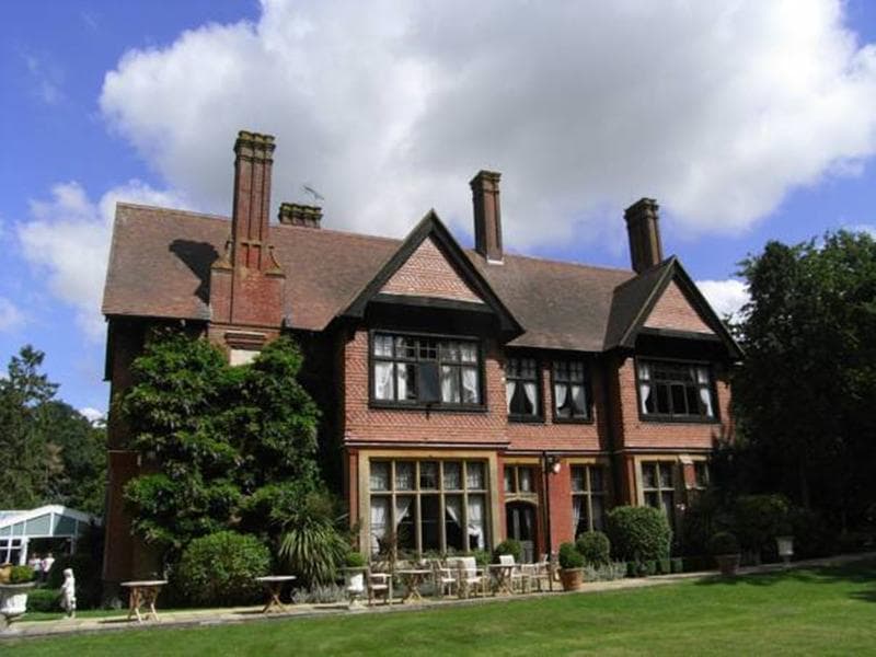 Stanhill Court 3