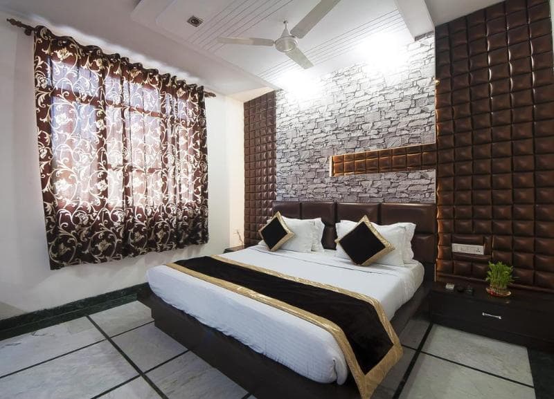 Apra Inn 5