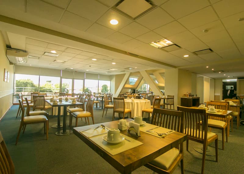 Hotel Tower Inn & Suites 5