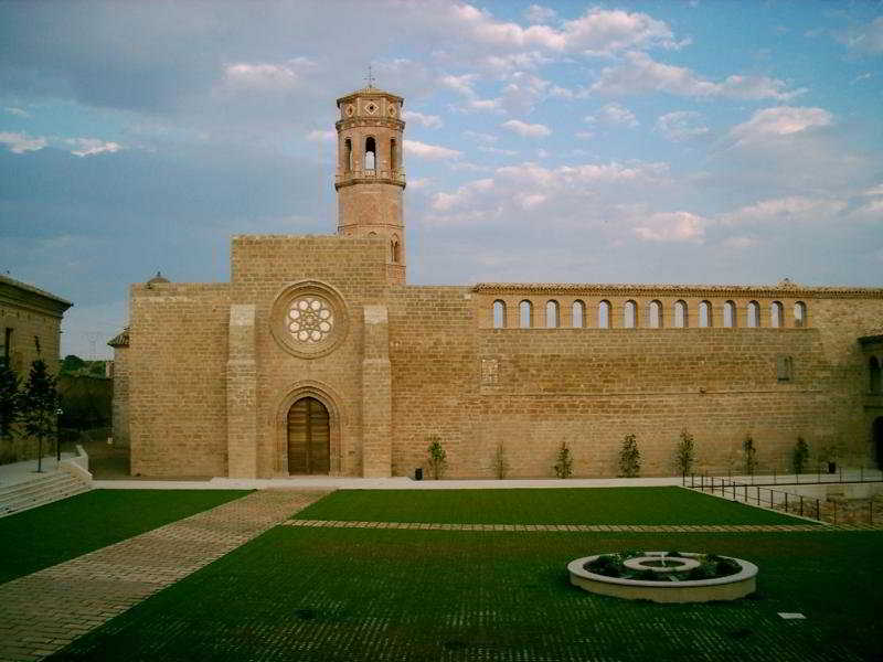 Hospederia Monasterio de Rueda main