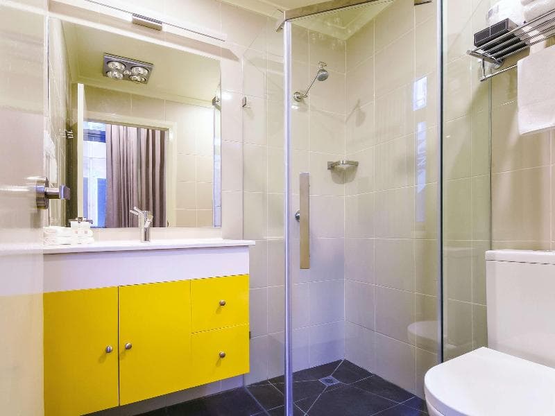 ibis Styles Kingsgate 4