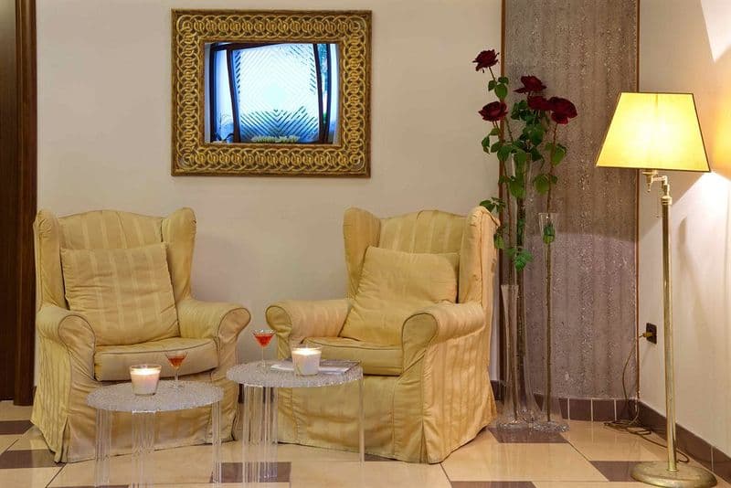 Ulisse Deluxe Hostel 5