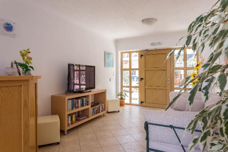 Ritsa Apartments 5