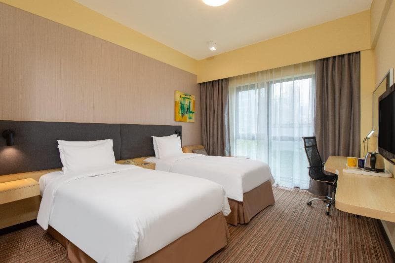 Holiday Inn Express Shanghai Putuo 4