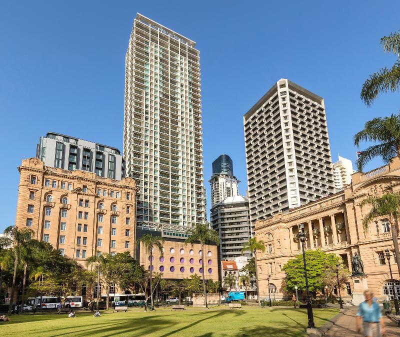 Oaks Brisbane Casino Tower Suites 3