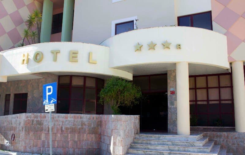 Hotel Arangues photo 1