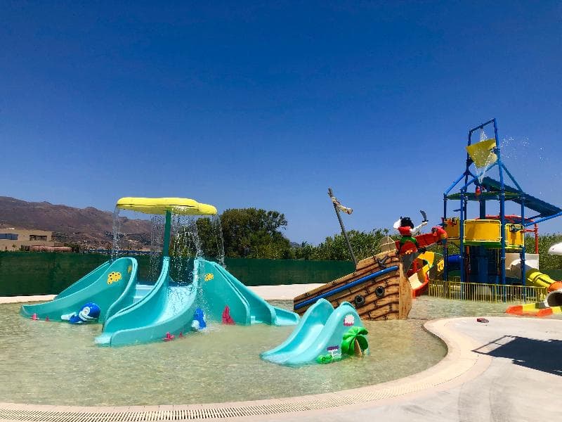 Selini Suites And Waterpark 5