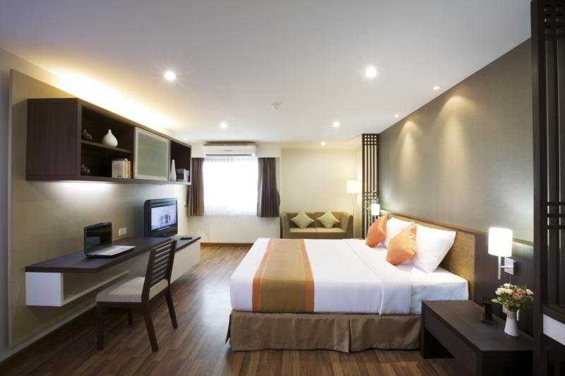 The Grand Napat 4