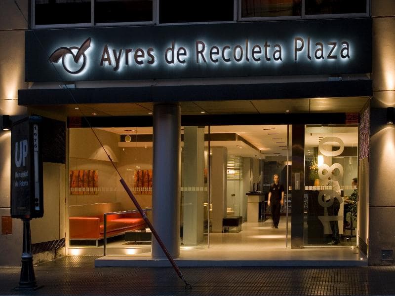Ayres De Recoleta Plaza main