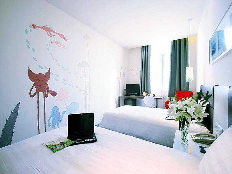 City Inn OCT Loft 3