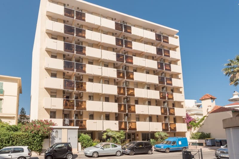 Appartement Promenade des Bains main