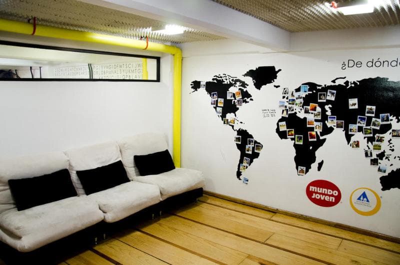 Hostel Mundo Joven Catedral 3