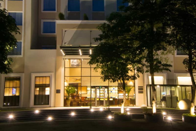 Lemon Tree Premier City Center Gurugram photo 1