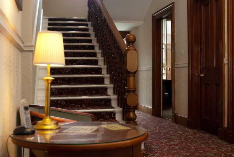 Edinburgh House (Adults only) 5