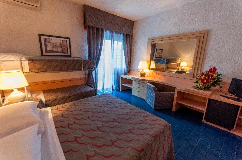 Hotel Marina Club 5