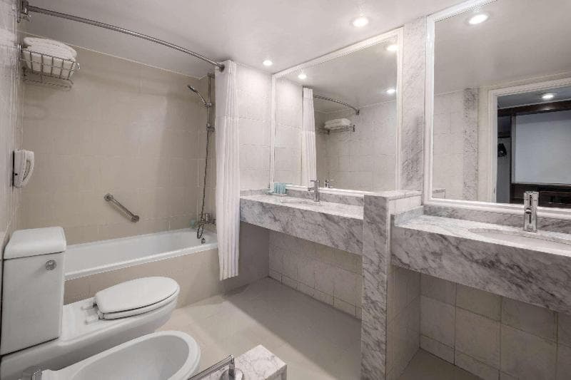Wyndham Garden Santiago Kennedy 5