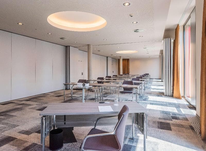 Hilton Garden Inn Stuttgart Neckarpark photo 1