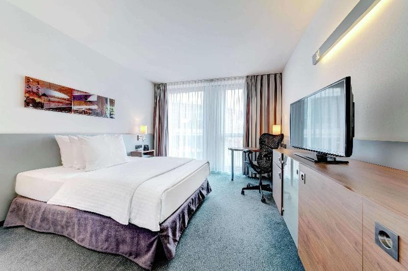 Hilton Garden Inn Stuttgart Neckarpark 2