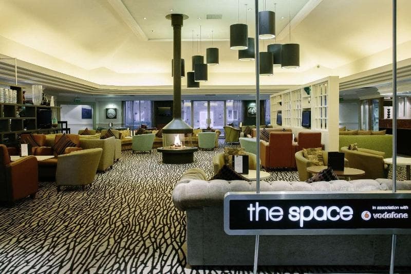 DoubleTree by Hilton Newbury North 5