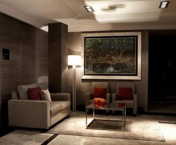 Hotel Room 2