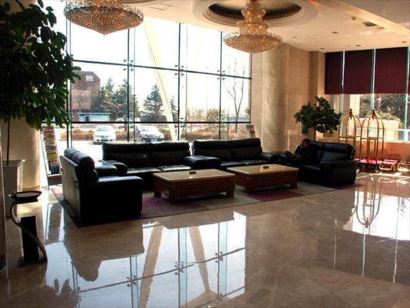 Sophia International Hotel, Qingdao photo 1