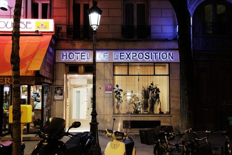 De L'Exposition 3