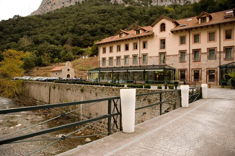 Hotel Balneario de la Hermida 4