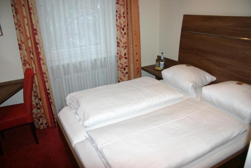 Hotel Hauser an der Universitaet 3