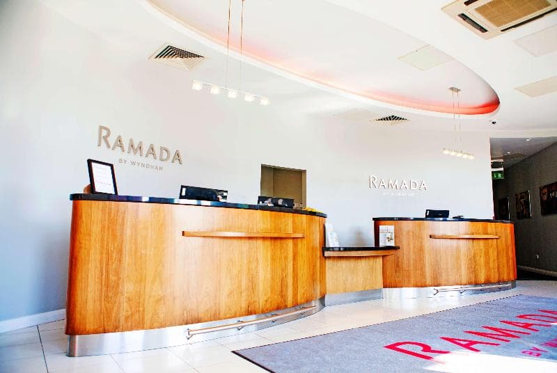 Ramada by Wyndham Belfast City Centre 5